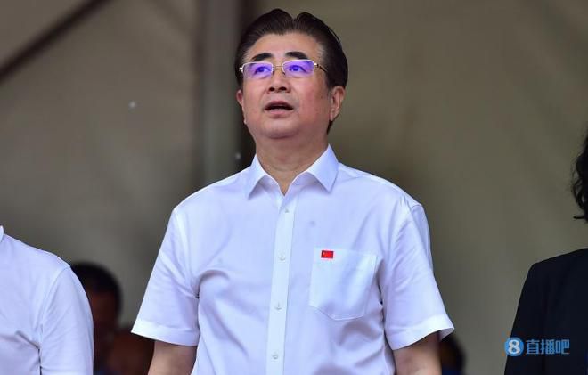 男生操女生逼的视频