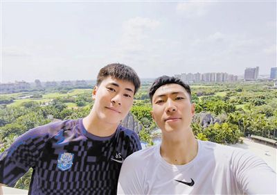 免费海滩偷窥porn