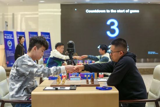 丰满少妇与子厨房伦